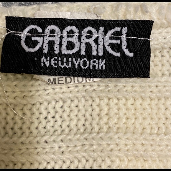 Butterfly style knit top - Picture 4 of 5